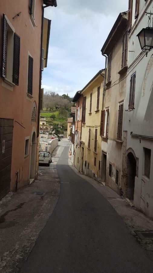 Via Della Posterna Daire Spoleto Dış mekan fotoğraf
