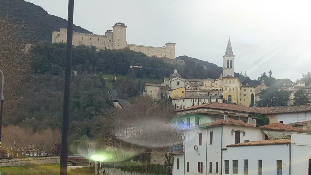 Via Della Posterna Daire Spoleto Dış mekan fotoğraf